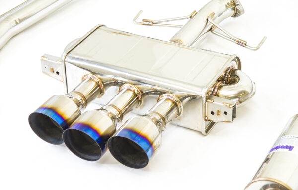Invidia Q300 Cat Back Exhaust w/Ti Tips - Honda Civic Type-R FK8 17+ - Image 3
