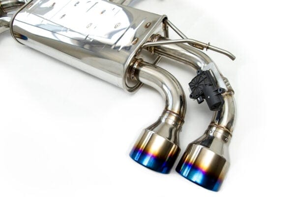 Invidia Q300 Valved Catback Exhaust w/Round Ti Rolled Tips - VW Golf R Mk7.5 - Image 3