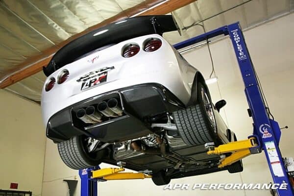 APR Performance - Carbon Fiber Rear Diffuser Corvette C6/C6 Z06 2005+  with reverse LED - Image 4
